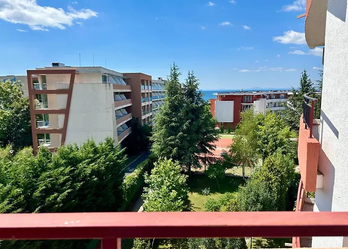 Privilege - Menada *