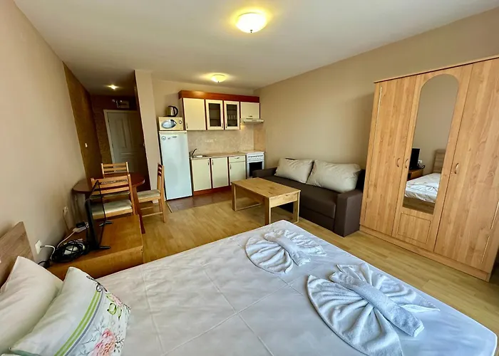 アパート Privilege - Menada *