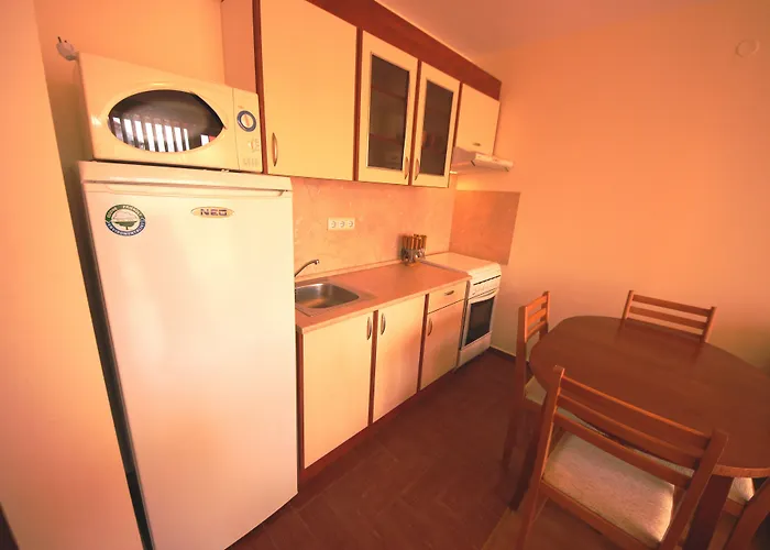 Privilege - Menada エレニテ