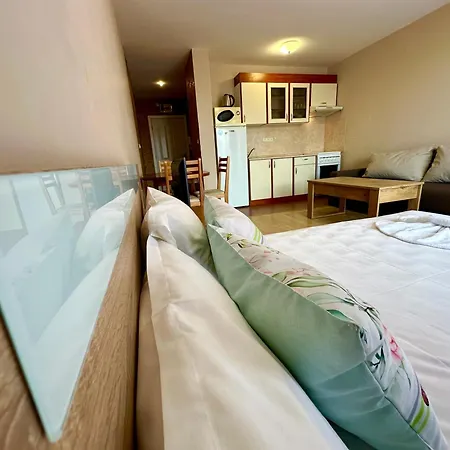 Privilege - Menada Apartment *
