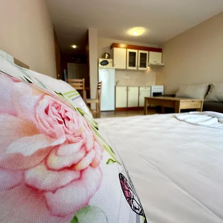 Privilege - Menada Apartment Elenite