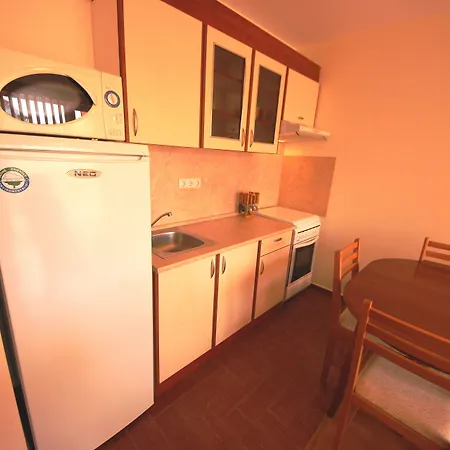 Privilege - Menada Elenite