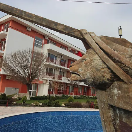 Privilege - Menada * Elenite